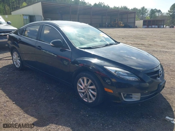 2011 Mazda Mazda6 i Touring with VIN 1YVHZ8CHXB5M17814, listed as a IAAI auction lot 41835027 with 301,089 mi miles. Bid and sale history available at carsss.com. Image 1.
