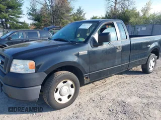 2008 Ford F-150 XL z VIN 1FTRF12298KD95712, wystawiony jako IAAI lot #42013120 z przebiegiem 192 137 mil mil oraz . Historia ofert i sprzedaży dostępna na DreamBid. Obrazek 2.
