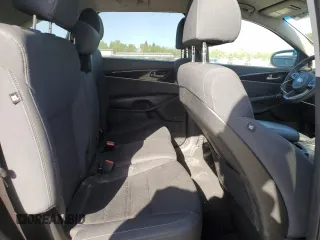 2018 Kia Sorento LX V6 with VIN 5XYPGDA59JG339881, listed as a Copart auction lot 51872935 with 132,400 mi miles and Clean Title. Bid and sale history available at carsss.com. Image 11.