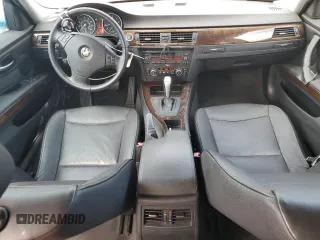 2011 BMW 3 Series 328i z VIN WBAPH5C58BA444037, wystawiony jako Copart lot #62957135 z przebiegiem 107 591 mil mil oraz Szkoda całkowita • Salvage title. Historia ofert i sprzedaży dostępna na DreamBid. Obrazek 8.