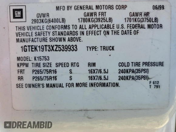 1999 GMC New Sierra 1500 SLE with VIN 1GTEK19T3XZ539933, listed as a Copart auction lot 74298554 with 323,985 mi miles and Salvage Title. Bid and sale history available at carsss.com. Image 12.