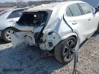 2019 Lexus UX with VIN JTHY3JBH4K2014881, listed as a IAAI auction lot 41762911 with 44,547 mi miles. Bid and sale history available at carsss.com. Image 6.