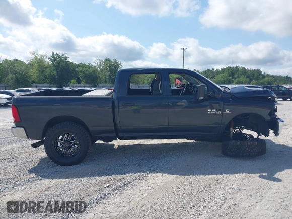 2015 Ram 2500 Tradesman with VIN 3C6UR5CL1FG516535, listed as a IAAI auction lot 42290704 with 201,511 mi miles and . Bid and sale history available at DreamBid. Image 14.