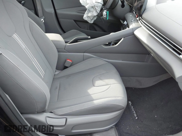 2024 Hyundai Elantra SEL with VIN KMHLM4DG8RU849231, listed as a IAAI auction lot 40867879 with 763 mi miles and . Bid and sale history available at DreamBid. Image 5.