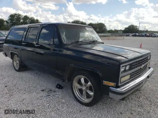 1989 Chevrolet Suburban with VIN 1GNER16K9KF194688, listed as a Copart auction lot 71224134 with 52,002 mi miles and Salvage Title. Bid and sale history available at carsss.com. Image 4.