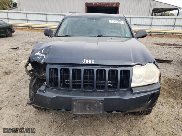 2007 Jeep Grand Cherokee Laredo with VIN 1J8GR48K67C641740, listed as a Copart auction lot 51141045 with 251,833 mi miles and Salvage Title. Bid and sale history available at carsss.com. Image 5.