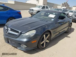 2009 Mercedes-Benz SL-Class V8 with VIN WDBSK71F39F155438, listed as a IAAI auction lot 41835926 with 1 mi miles. Bid and sale history available at carsss.com. Image 19.
