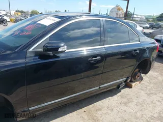2007 Volvo S80 I6 with VIN YV1AS982071028937, listed as a IAAI auction lot 41892056 with 102,445 mi miles. Bid and sale history available at carsss.com. Image 14.