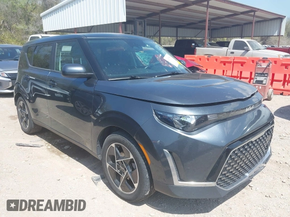 2023 Kia Soul EX with VIN KNDJ33AU5P7196324, listed as a IAAI auction lot 41870556 with 44,213 mi miles. Bid and sale history available at carsss.com. Image 1.