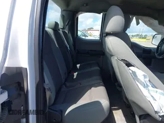2018 Ford F-150 XL с VIN 1FTEX1CB3JKC85027, выставлен на аукционе IAAI как лот 42248025 с пробегом 260 593 миль миль и . История ставок и продаж доступна на DreamBid. Изображение 8.