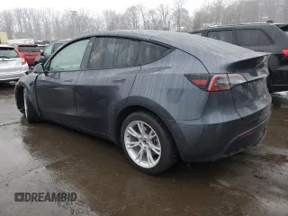 2021 Tesla Model Y Long Range with VIN 5YJYGDEE6MF233771, listed as a Copart auction lot 84473294 with 0 mi miles and Salvage Title. Bid and sale history available at carsss.com. Image 2.
