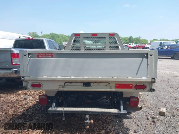 2017 Ford Super Duty F-250 SRW XL with VIN 1FDBF2A60HEC81863, listed as a IAAI auction lot 42122495 with 70,532 mi miles. Bid and sale history available at carsss.com. Image 16.
