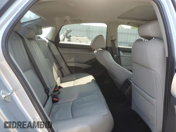 2019 Honda Accord EX-L with VIN 1HGCV2F58KA013235, listed as a Copart auction lot 63092455 with 104,877 mi miles and Salvage title. Bid and sale history available at DreamBid. Image 10.
