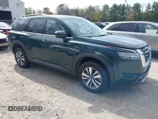 2024 Nissan Pathfinder SL z VIN 5N1DR3CC7RC294826, wystawiony jako IAAI lot #42174595 z przebiegiem 16 002 mil mil oraz . Historia ofert i sprzedaży dostępna na DreamBid. Obrazek 1.