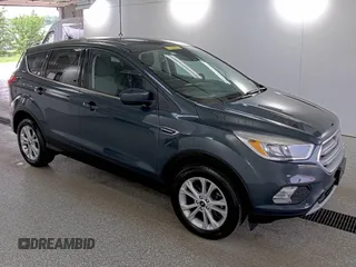 2019 Ford Escape SE z VIN 1FMCU9GD9KUA54757, wystawiony jako IAAI lot #42516631 z przebiegiem 87 040 mil mil oraz . Historia ofert i sprzedaży dostępna na DreamBid. Obrazek 17.