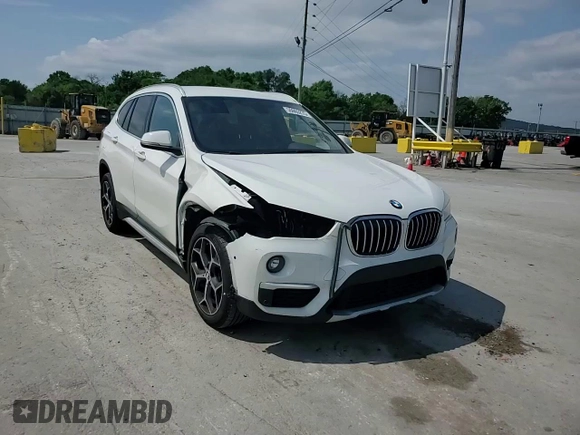 2018 BMW X1 sDrive28i z VIN WBXHU7C30J3H42992, wystawiony jako Copart lot #55065275 z przebiegiem 80 490 mil mil oraz Szkoda całkowita • Salvage title. Historia ofert i sprzedaży dostępna na DreamBid. Obrazek 13.