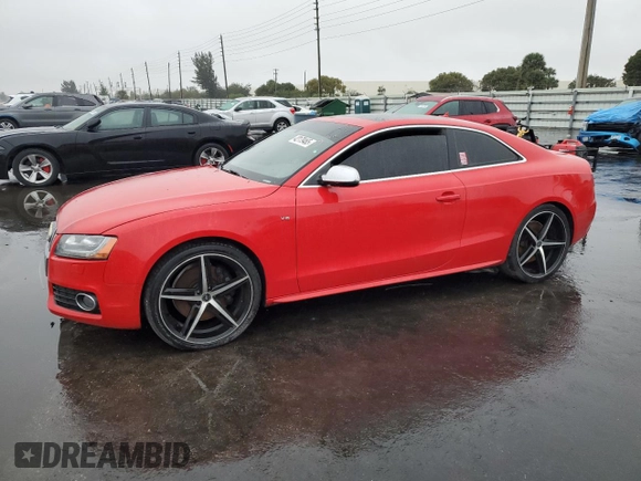 2012 Audi S5 Premium Plus z VIN WAUCVAFR6CA001417, wystawiony jako Copart lot #42179465 z przebiegiem 122 296 mil mil oraz Czysty tytuł • Clean title. Historia ofert i sprzedaży dostępna na DreamBid. Obrazek 1.