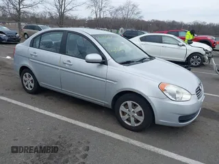 2010 Hyundai Accent GLS с VIN KMHCN4AC6AU462227, выставлен на аукционе IAAI как лот 41666567 с пробегом 132 114 миль миль и . История ставок и продаж доступна на DreamBid. Изображение 1.