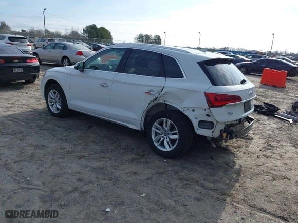 2022 Audi Q5 S line Premium with VIN WA1GAAFYXN2047461, listed as a IAAI auction lot 41542651 with 28,820 mi miles. Bid and sale history available at carsss.com. Image 3.