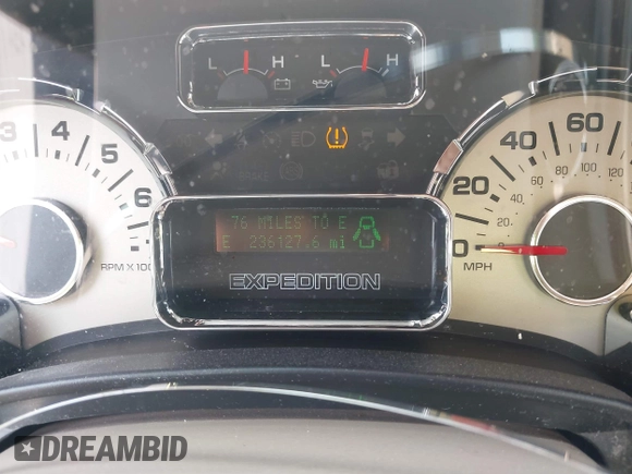 2011 Ford Expedition XLT with VIN 1FMJU1J5XBEF40689, listed as a IAAI auction lot 42475111 with 236,127 mi miles and . Bid and sale history available at DreamBid. Image 15.
