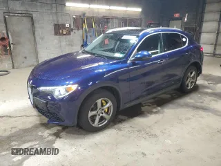 2018 Alfa Romeo Stelvio z VIN ZASFAKAN0J7C04021, wystawiony jako Copart lot #53308355 z przebiegiem 58 192 mil mil oraz Szkody całkowita. Historia ofert i sprzedaży dostępna na DreamBid. Obrazek 1.