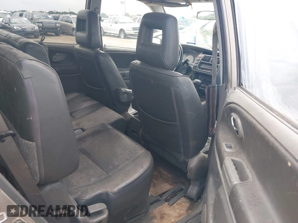 2002 Suzuki XL7 Standard z VIN JS3TX92V924127719, wystawiony jako IAAI lot #42575009 z przebiegiem 298 096 mil mil oraz . Historia ofert i sprzedaży dostępna na DreamBid. Obrazek 8.