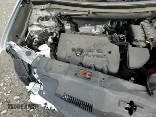 2020 Mitsubishi Outlander ES z VIN JA4AD2A33LZ045361, wystawiony jako Copart lot #58944025 z przebiegiem 76 031 mil mil oraz Szkoda całkowita • Salvage title. Historia ofert i sprzedaży dostępna na DreamBid. Obrazek 17.