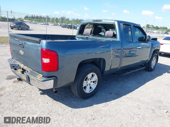 2007 Chevrolet Silverado 1500 LT w/1LT with VIN 2GCEC19C971636527, listed as a IAAI auction lot 41905194 with 164,468 mi miles. Bid and sale history available at carsss.com. Image 4.