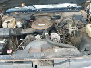 1992 Chevrolet Silverado 1500 с VIN 1GCDC14K1NZ181526, выставлен на аукционе IAAI как лот 42756207 с пробегом 170 903 миль миль и . История ставок и продаж доступна на DreamBid. Изображение 13.