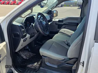 2020 Ford F-150 XL z VIN 1FTEW1C59LKF20188, wystawiony jako Copart lot #66210185 z przebiegiem 148 260 mil mil oraz Czysty tytuł • Clean title. Historia ofert i sprzedaży dostępna na DreamBid. Obrazek 5.