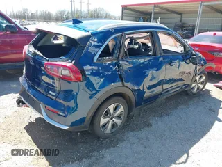 2019 Kia Niro LX with VIN KNDCB3LCXK5257171, listed as a IAAI auction lot 41724795 with Not Provided miles and . Bid and sale history available at DreamBid. Image 4.
