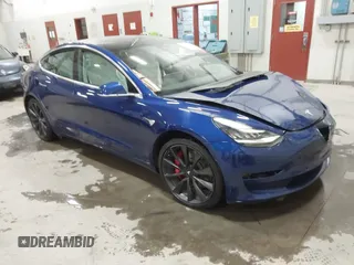 2020 Tesla Model 3 Performance z VIN 5YJ3E1EC7LF641885, wystawiony jako IAAI lot #41372794 z przebiegiem Nie podano mil oraz . Historia ofert i sprzedaży dostępna na DreamBid. Obrazek 1.