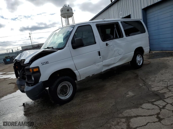 2014 Ford Econoline Wagon XL with VIN 1FBNE3BL1EDB20488, listed as a Copart auction lot 43777575 with 72,101 mi miles and Salvage Title. Bid and sale history available at carsss.com. Image 1.