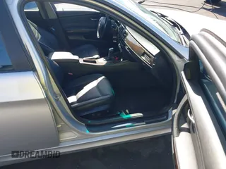 2011 BMW 3 Series 328i с VIN WBAPH5C57BA445776, выставлен на аукционе IAAI как лот 42397904 с пробегом 131 320 миль миль и . История ставок и продаж доступна на DreamBid. Изображение 5.