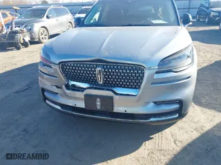 2022 Lincoln Aviator Reserve with VIN 5LM5J7WC4NGL16716, listed as a IAAI auction lot 41683920 with NaN miles. Bid and sale history available at carsss.com. Image 6.