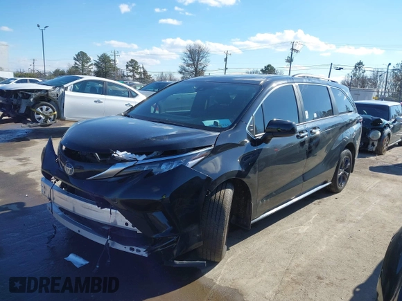 2024 Toyota Sienna XSE with VIN 5TDXSKFC1RS138680, listed as a IAAI auction lot 41640585 with 46,536 mi miles. Bid and sale history available at carsss.com. Image 20.