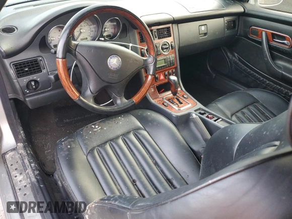 2004 Mercedes-Benz SLK-Class with VIN WDBKK65FX4F303114, listed as a Copart auction lot 75120644 with 0 mi miles and Non Repairable. Bid and sale history available at carsss.com. Image 8.