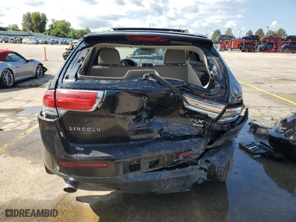 2011 Lincoln MKX with VIN 2LMDJ8JK4BBJ27204, listed as a Copart auction lot 73047494 with 165,848 mi miles and Salvage Title. Bid and sale history available at carsss.com. Image 6.