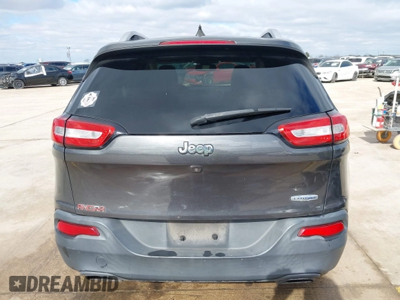 2016 Jeep Cherokee Latitude with VIN 1C4PJLCS2GW190322, listed as a IAAI auction lot 41290901 with 118,513 mi miles. Bid and sale history available at carsss.com. Image 17.
