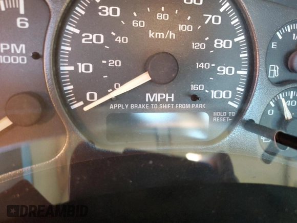 2002 Chevrolet Silverado 2500 z VIN 1GBHC24U12Z229423, wystawiony jako Copart lot #46696895 z przebiegiem Nie podano mil oraz Czysty tytuł • Clean title. Historia ofert i sprzedaży dostępna na DreamBid. Obrazek 9.