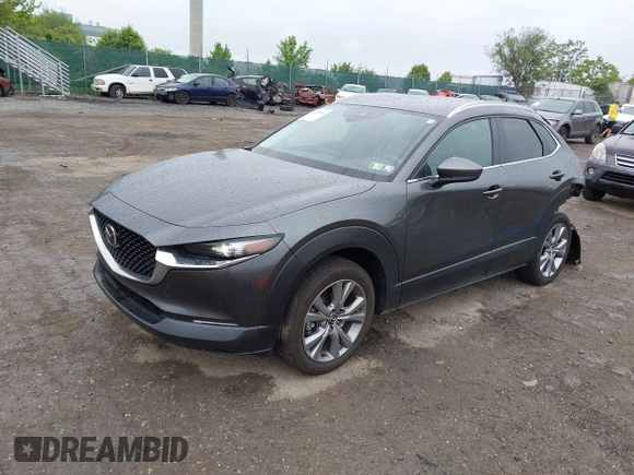 2023 Mazda CX-30 S Preferred z VIN 3MVDMBCM5PM576771, wystawiony jako IAAI lot #42244842 z przebiegiem 14 814 mil mil oraz . Historia ofert i sprzedaży dostępna na DreamBid. Obrazek 20.