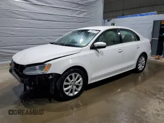 2013 Volkswagen Jetta Sedan SE w/Convenience/Sunroof with VIN 3VWBP7AJ6DM424612, listed as a Copart auction lot 48241275 with 124,177 mi miles and Salvage Title. Bid and sale history available at carsss.com. Image 1.