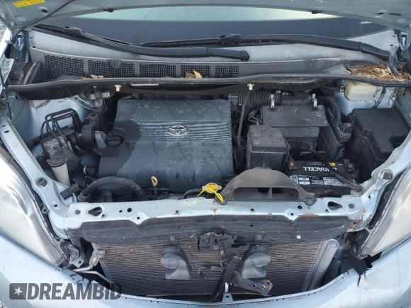 2015 Toyota Sienna LE AAS with VIN 5TDKK3DCXFS618196, listed as a Copart auction lot 52952755 with 157,513 mi miles and Clean Title. Bid and sale history available at carsss.com. Image 12.