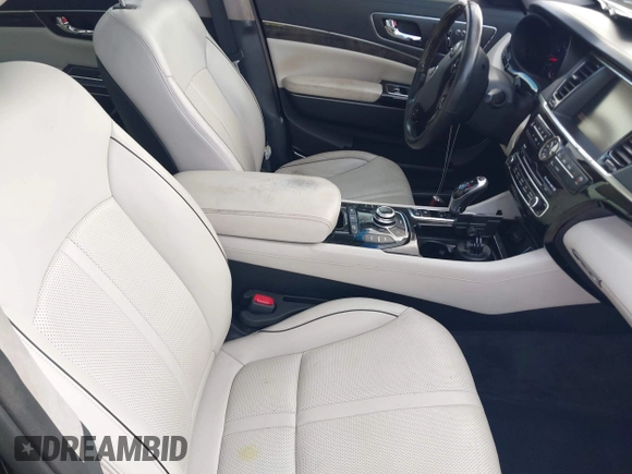 2015 Kia K900 Luxury with VIN KNALW4D46F6021230, listed as a IAAI auction lot 41505617 with 87,784 mi miles. Bid and sale history available at carsss.com. Image 5.