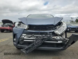 2018 Toyota Highlander SE z VIN 5TDJZRFH4JS862146, wystawiony jako Copart lot #58773395 z przebiegiem 64 210 mil mil oraz Szkoda całkowita • Salvage title. Historia ofert i sprzedaży dostępna na DreamBid. Obrazek 5.