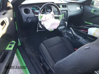 2014 Ford Mustang GT с VIN 1ZVBP8FF2E5311810, выставлен на аукционе Copart как лот 82955734 с пробегом 107 069 миль миль и Чистый • Clean title. История ставок и продаж доступна на DreamBid. Изображение 8.