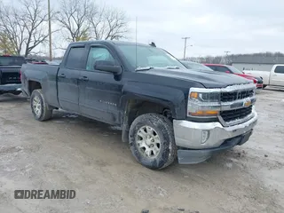 2018 Chevrolet Silverado 1500 LT with VIN 1GCVKREC3JZ323740, listed as a IAAI auction lot 41636517 with 198,422 mi miles and . Bid and sale history available at DreamBid. Image 1.