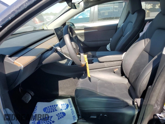 2023 Tesla Model Y Long Range z VIN 7SAYGDEE3PF862038, wystawiony jako Copart lot #57639325 z przebiegiem 11 020 mil mil oraz Szkoda całkowita • Salvage title. Historia ofert i sprzedaży dostępna na DreamBid. Obrazek 7.