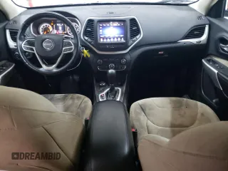 2017 Jeep Cherokee Latitude с VIN 1C4PJMCS4HW636395, выставлен на аукционе Copart как лот 56589055 с пробегом 158 726 миль миль и Чистый • Clean title. История ставок и продаж доступна на DreamBid. Изображение 8.