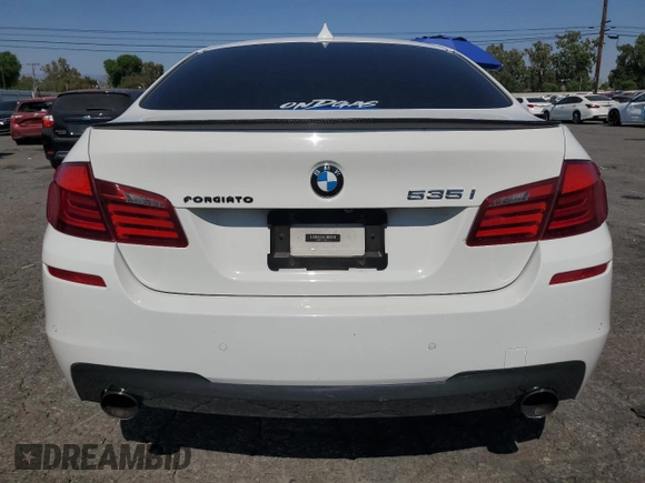 2013 BMW 5 Series 535i z VIN WBAFR7C57DC821405, wystawiony jako Copart lot #65239815 z przebiegiem 102 475 mil mil oraz Czysty tytuł • Clean title. Historia ofert i sprzedaży dostępna na DreamBid. Obrazek 6.
